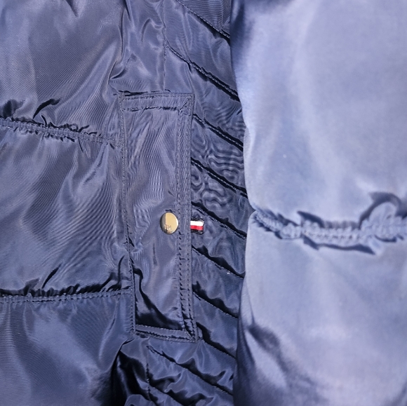 ⭐️⭐️Tommy Hilfiger Jacket Size XL EUC⭐️⭐️ - Picture 6 of 10